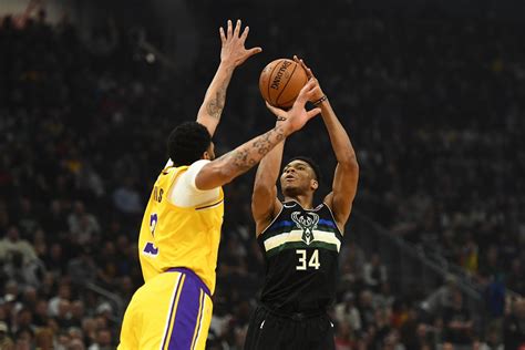 bucks vs lakers final score